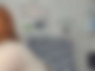 Live cam show with AnnisFrankson - Teen (18+) on Camsoda