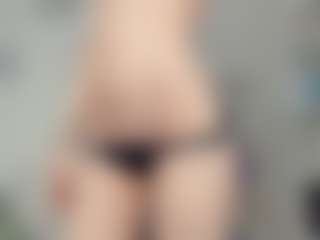 AnnisFrankson's Live Sex Cam Show