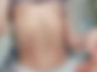 Live cam show with AnnisFrankson - Facial Piercings on Milfs Live