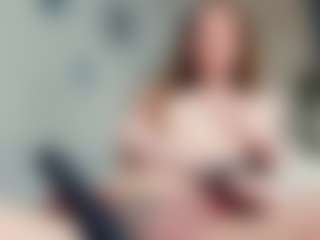 Live cam show with AnnisFrankson - Gape on Camsoda