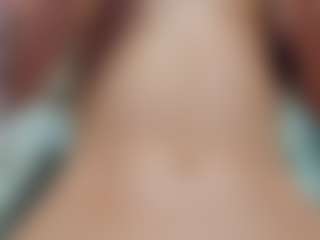 Live cam show with AnnisFrankson - Toys on SmokeAndPoke