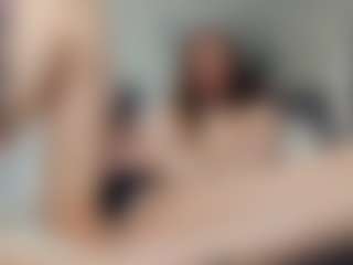 Live cam show with AnnisFrankson - Lean on Camsoda