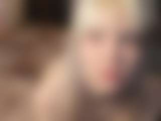 Live cam show with Esme Christley - College on chickslive.net