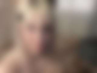 Live cam show with Esme Christley - College on Fling VIP Chat