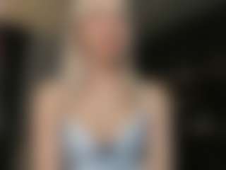 Live cam show with Esme Christley - Upskirt on sexytreat.net