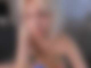 Live cam show with Esme Christley - Blue Eyes on fapnchat