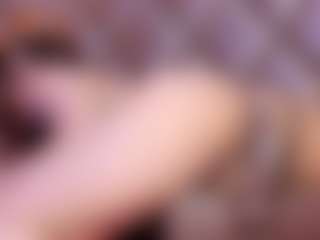 Live cam show with gisell-twing - Silver Fox on Camsoda