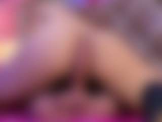 gisell-twing's Live Sex Cam Show