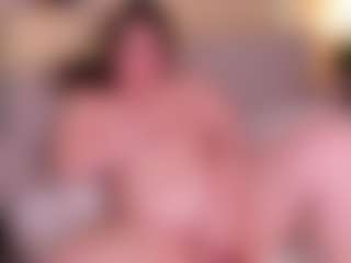 Live cam show with Lisa-Payne - Middle Aged on CamwithHer