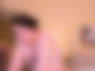 Live cam show with Lisa-Payne - Facial on Camsoda