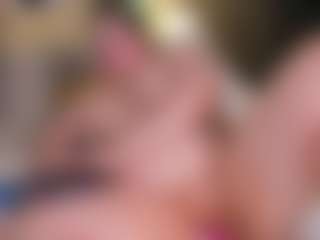 Live cam show with Lisa-Payne - Moaning on StripNow