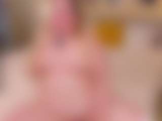 Live cam show with Lisa-Payne - Spanks on Dare Cams