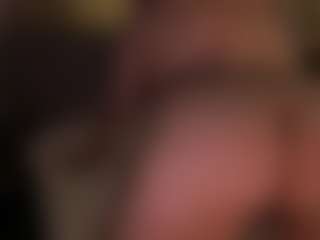Live cam show with Lisa-Payne - Thong on Sweet Sext