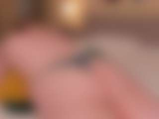 Live cam show with Lisa-Payne - Moaning on Gym Cam Girls