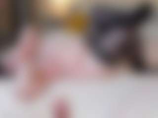 Live cam show with Lisa-Payne - Legs on AdultVida.com