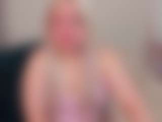 Live cam show with Lisa-Payne - Smoke on sexylive.show