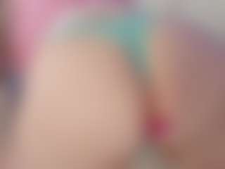 Live cam show with Lisa-Payne - Upskirt on googirlz