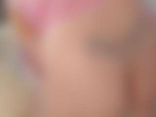 Live cam show with Lisa-Payne - Smoke on camgirlchat.live