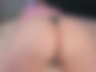 Live cam show with Lisa-Payne - Tongue on Dolls Live