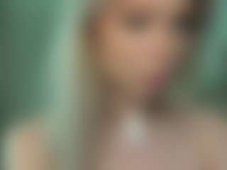 Live cam show with LorettaAtcher - Facesitting on Camsoda