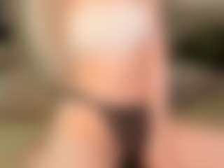 Live cam show with LorettaAtcher - Natural on nudelive.tv