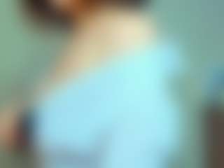 Live cam show with LynnaDollins - Average on TeamSkeetLive