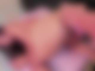 Live cam show with medoly - Tease on Camsoda