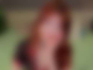 Live cam show with Molly - Smoking on anonymated.com