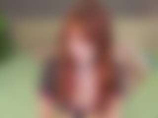 Live cam show with Molly - Brown Hair on Dare Cams