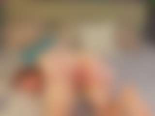 Live cam show with Molly - Solo on friskycurves.com