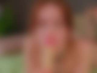 Live cam show with Molly - Brown Hair on TeamSkeetLive