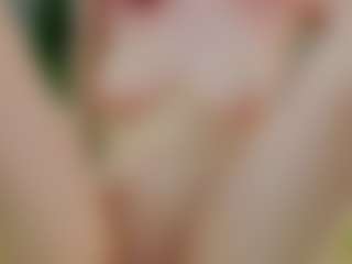 Live cam show with Molly - Dildo Brown Hair on Gym Cam Girls