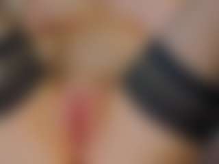 Live cam show with Molly - Shaved Pussy Brown Hair on https://playwithruby.com