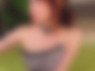 Live cam show with Molly - Smoking on livesuperchat.net