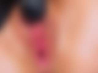 Live cam show with Molly - Fetish Brown Hair on Latina Girls