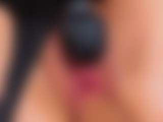 Live cam show with Molly - Cute on pussylord.com