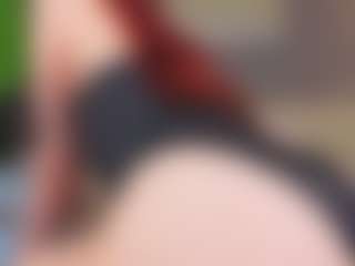Live cam show with Molly - College Big Tits on xDating
