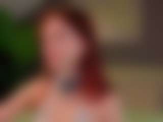Live cam show with Molly - Brown Hair on Camsoda