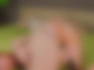 Live cam show with Molly - Control on chickslive.net