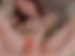 Live cam show with Molly - Full Nudity on crypto-cams