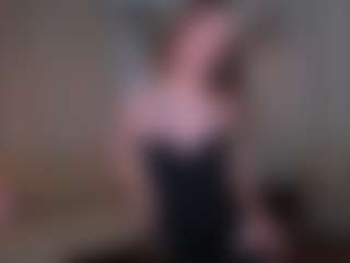 Live cam show with OdelynEglin - Moaning on liverealitysex.com