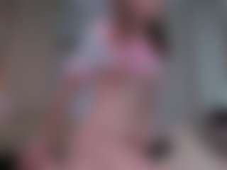 Live cam show with OdelynEglin - Moaning on MyBangCams