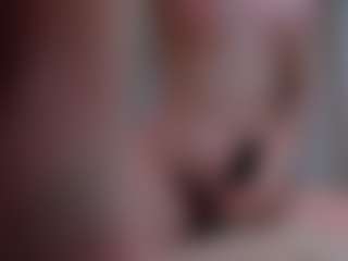 Live cam show with OdelynEglin - Moaning on boobsie.com