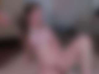 Live cam show with OdelynEglin - Moaning on Porn Luv