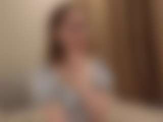 Your little bee - Polly's Live Sex Cam Show
