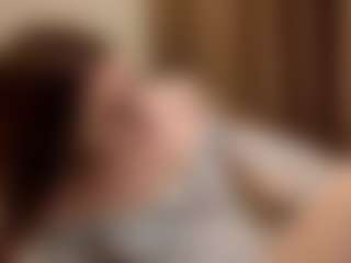 Your little bee - Polly's Live Sex Cam Show