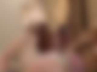 Your little bee - Polly's Live Sex Cam Show