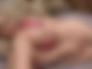 Your little bee - Polly's Live Sex Cam Show