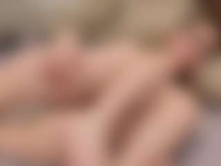 Your little bee - Polly's Live Sex Cam Show