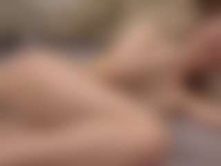 Your little bee - Polly's Live Sex Cam Show